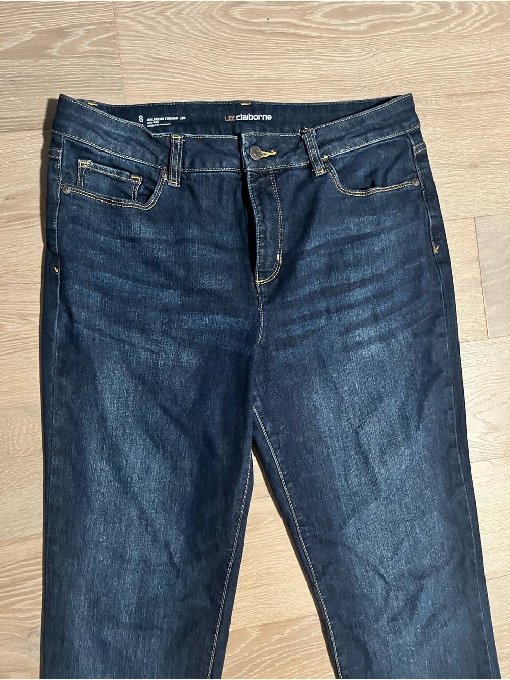 Liz Claiborne Girlfriend Straight Leg Jeans Dark Wash Size 8 Tall Mid Rise - Picture 3 of 7